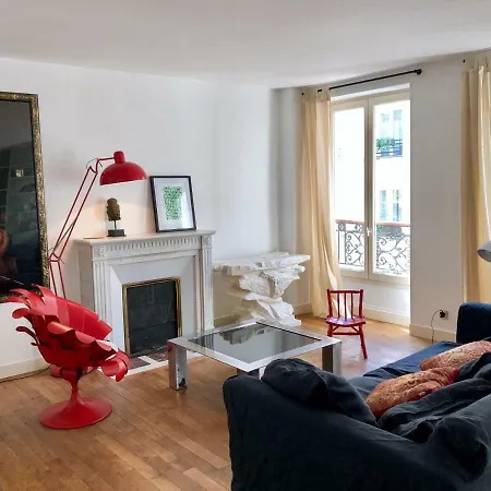 Apartment Carmen Paris
